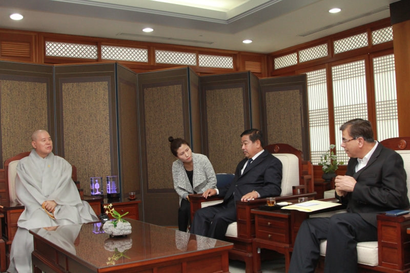 2015.05.11_주한네팔대사 카망싱라마 예방